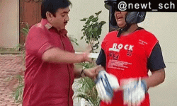 angry-jethalal-beating-goli-punishment.gif